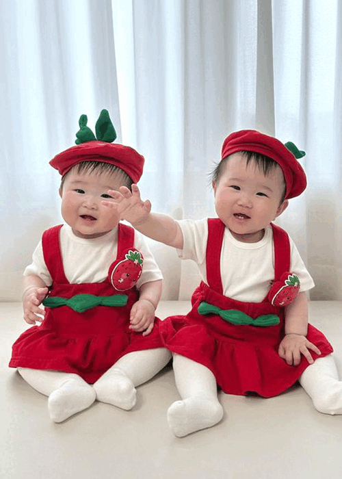 딸기가좋아 아기딸기룩4종 (반바지/치마)+티+모자+핀♥